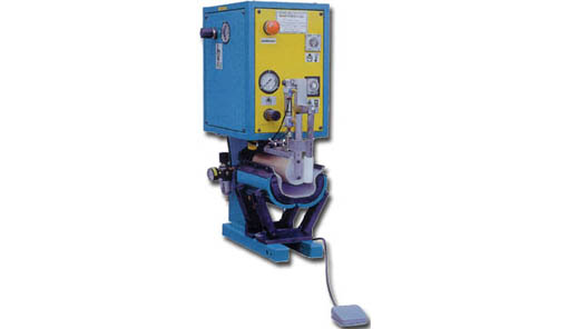 IT-5000 Pressfor Coupling Of Uooer Toe-Puff And Lining